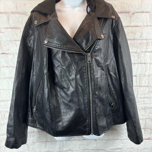Levi's Women's Plus 2XL Black Faux Leather Hooded Motorcycle Jacket Biker Moto - Picture 3 of 8